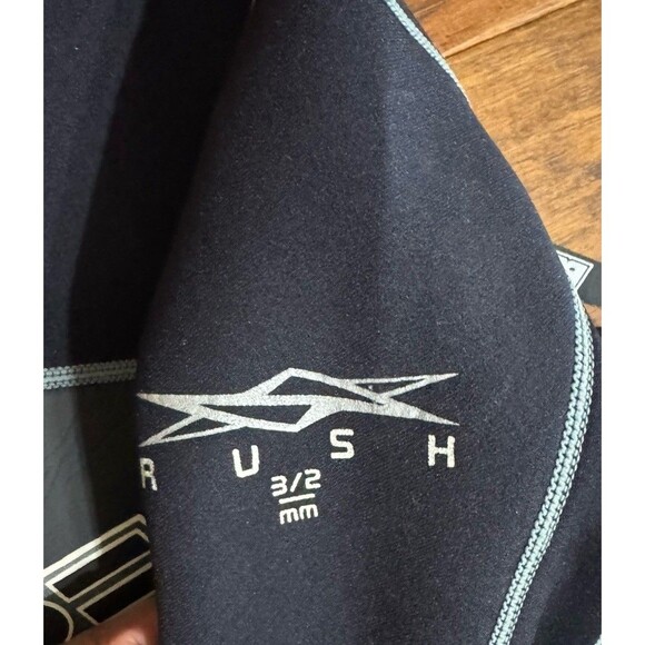 3/2 mm Bare Women's ‎ Superstretch Scuba Diving Wetsuit Jumpsuit L Canada - Picture 3 of 5